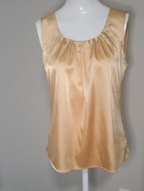 Chico's Satin Scoop-Neck Sleeveless Tank in Champagne Gold